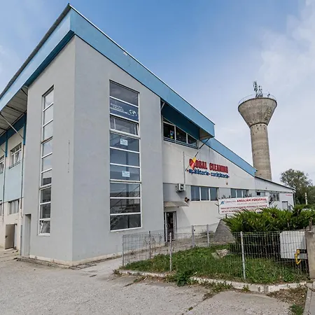 Airport Hostel Ghimbav